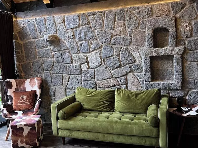 Hotelli Ayder Vanak Stone Suites