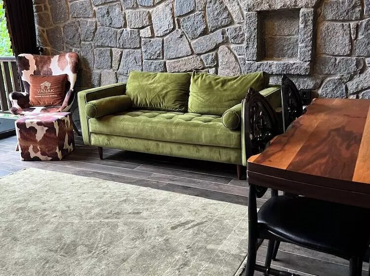 Hotelli Ayder Vanak Stone Suites