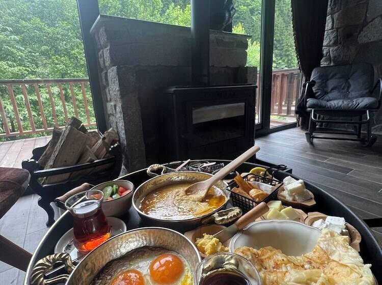 酒店 Ayder Vanak Stone Suites