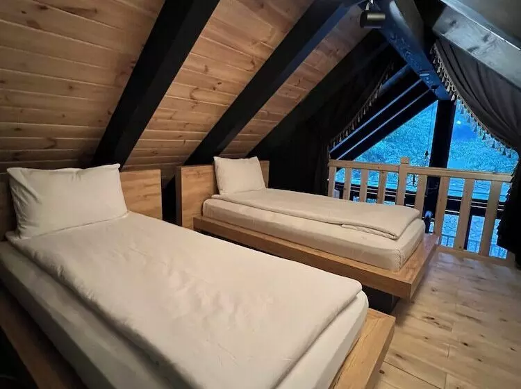 Hotelli Ayder Vanak Stone Suites