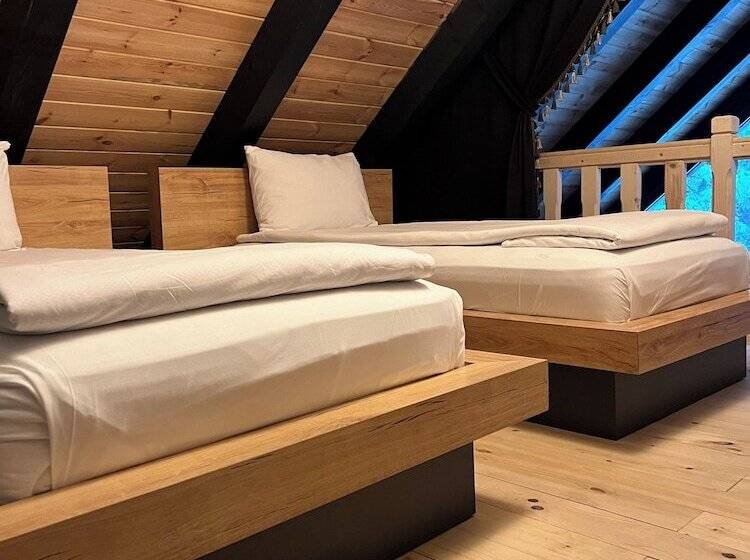 酒店 Ayder Vanak Stone Suites