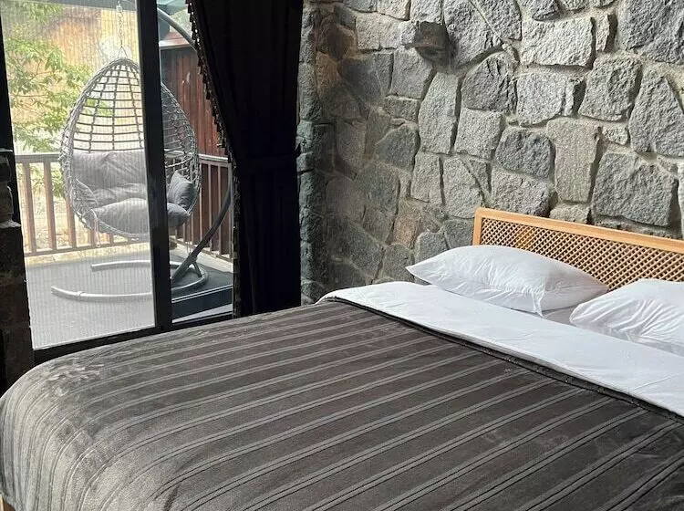 Hotelli Ayder Vanak Stone Suites