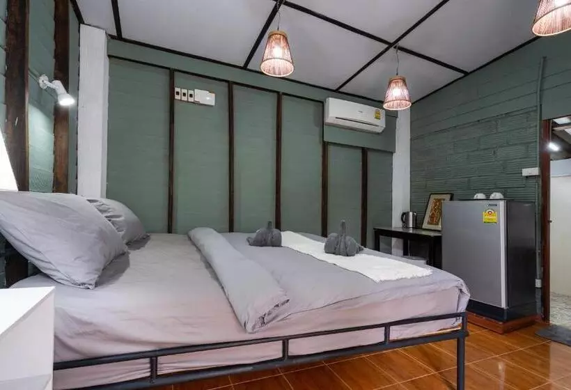 Hotelli Breeze Bungalows