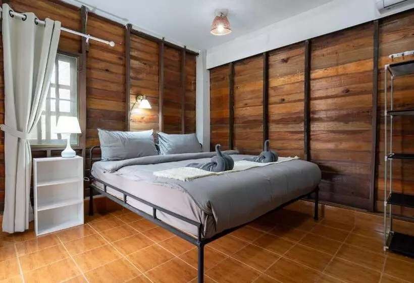 Hotelli Breeze Bungalows