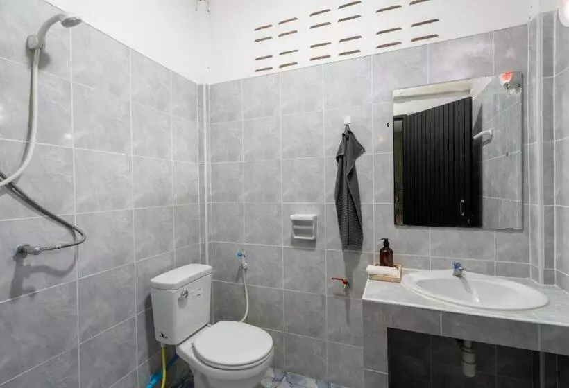 Hotelli Breeze Bungalows