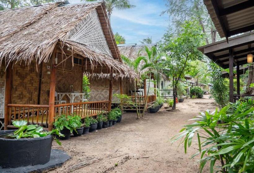 Отель Breeze Bungalows