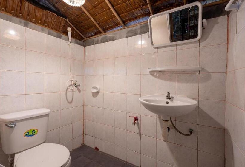 Отель Breeze Bungalows