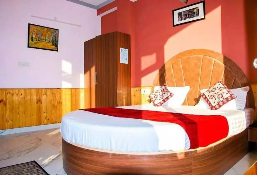 Hotelli Cafe Saffron & Cottages