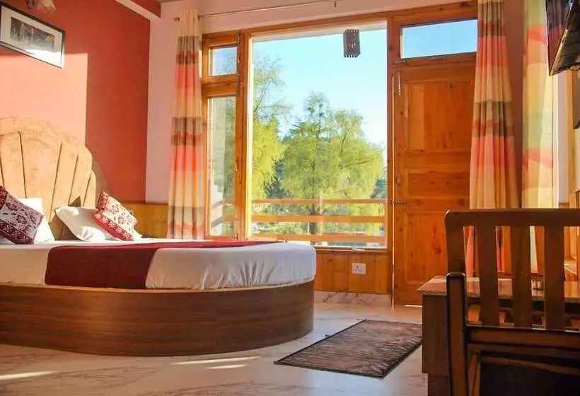 Hotelli Cafe Saffron & Cottages