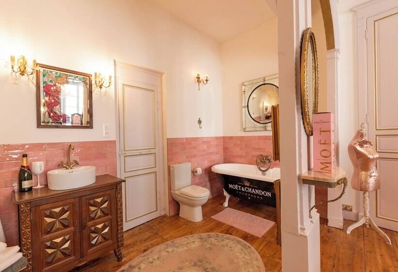 酒店 Champagne House