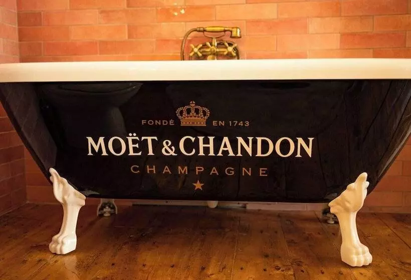 ホテル Champagne House