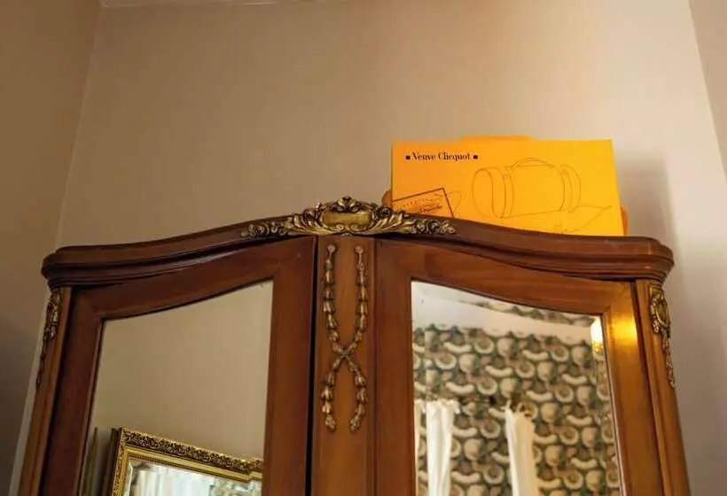 ホテル Champagne House