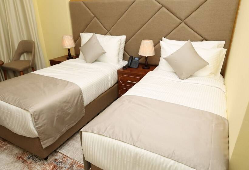 Отель Grand Marino