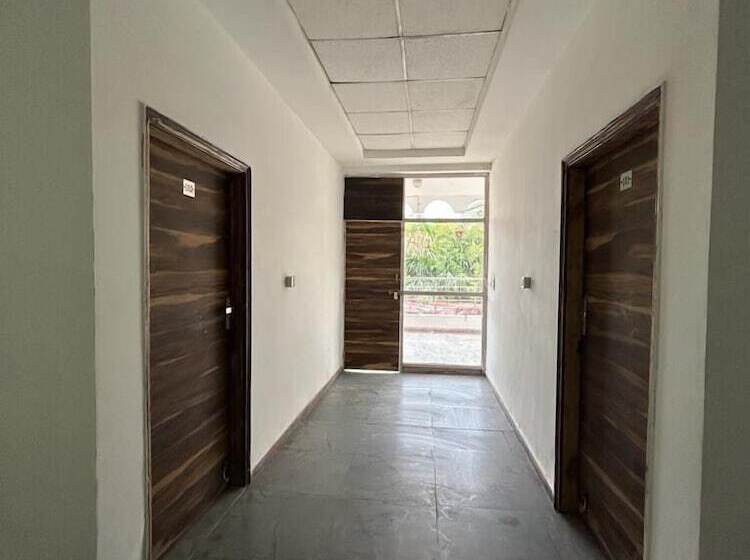 בית מלון כפרי Khanak Inn