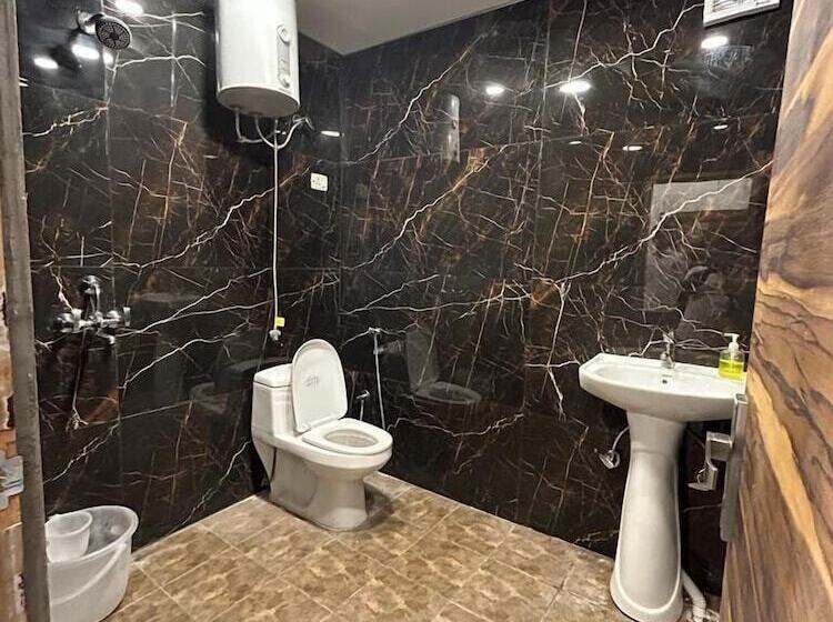 בית מלון כפרי Khanak Inn