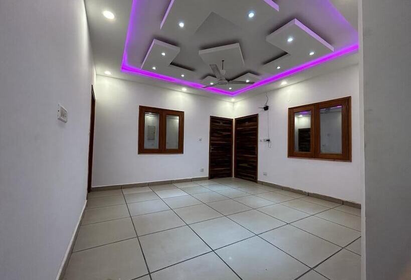 בית מלון כפרי Khanak Inn