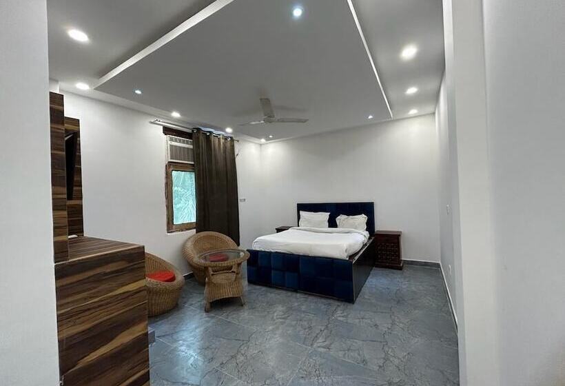 בית מלון כפרי Khanak Inn