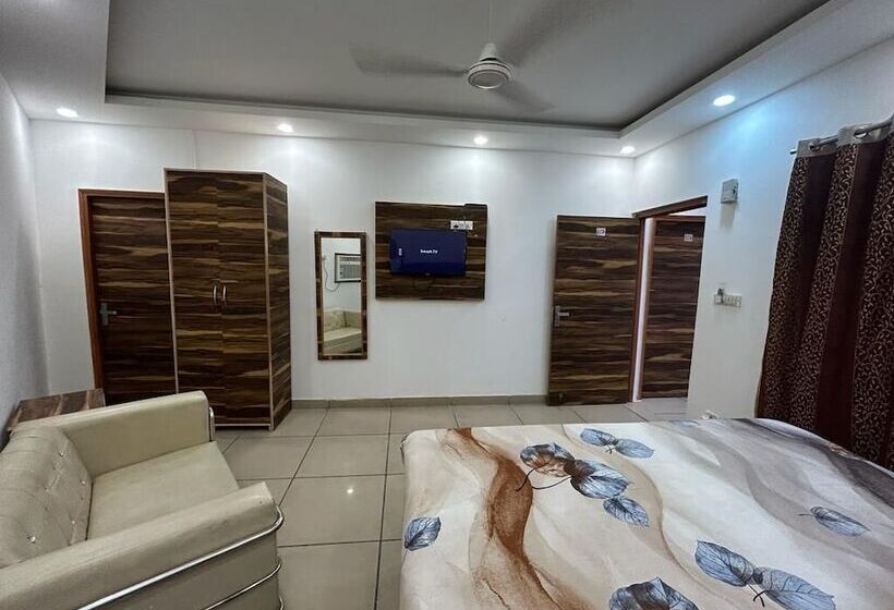 בית מלון כפרי Khanak Inn