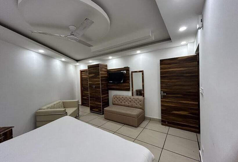 בית מלון כפרי Khanak Inn