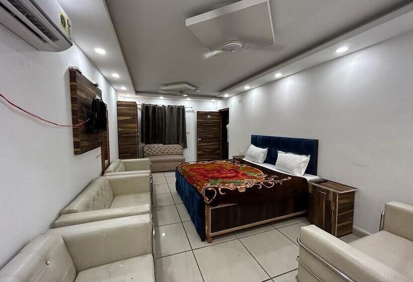 בית מלון כפרי Khanak Inn