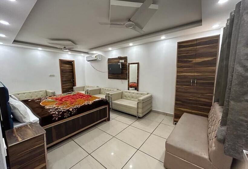 בית מלון כפרי Khanak Inn