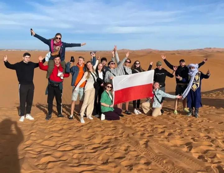 호텔 Merzouga Top Luxury Camp