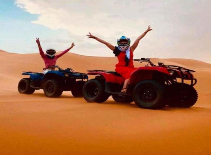 호텔 Merzouga Top Luxury Camp