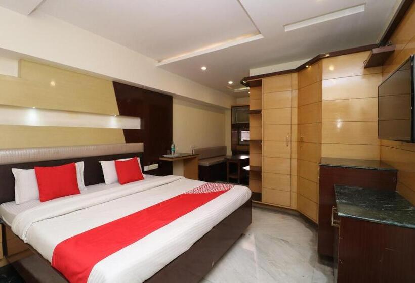 هتل Vivek International