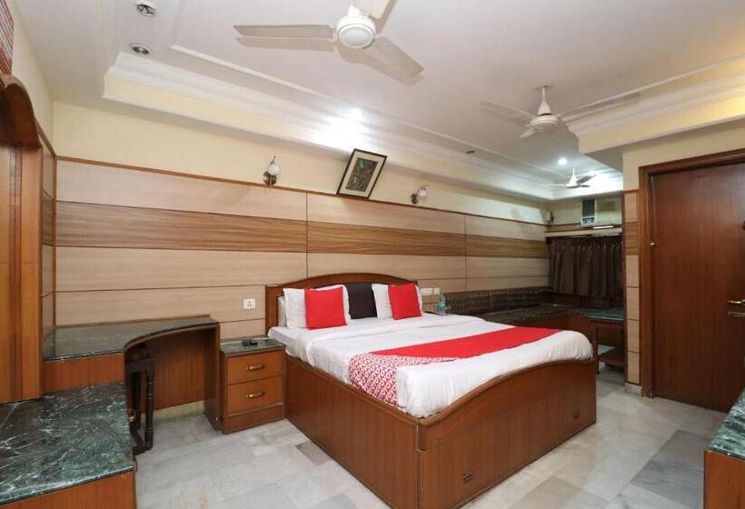 هتل Vivek International