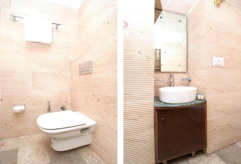 هتل Vivek International