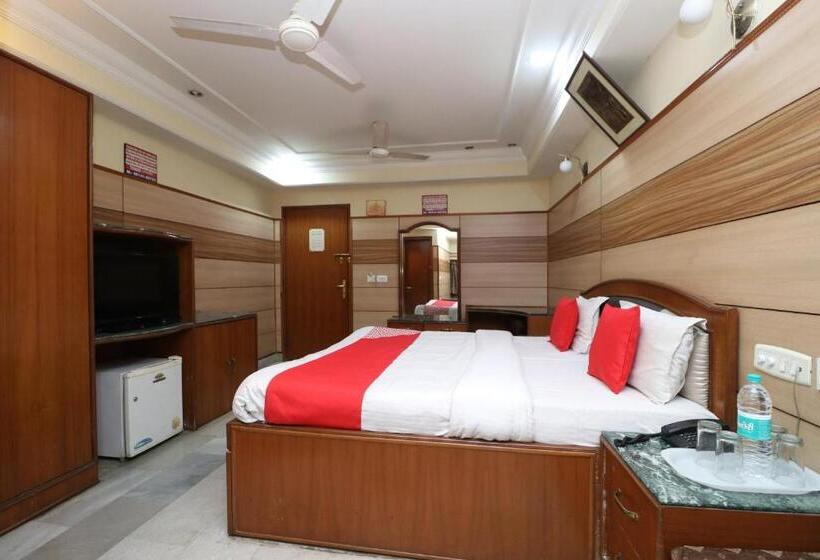 هتل Vivek International