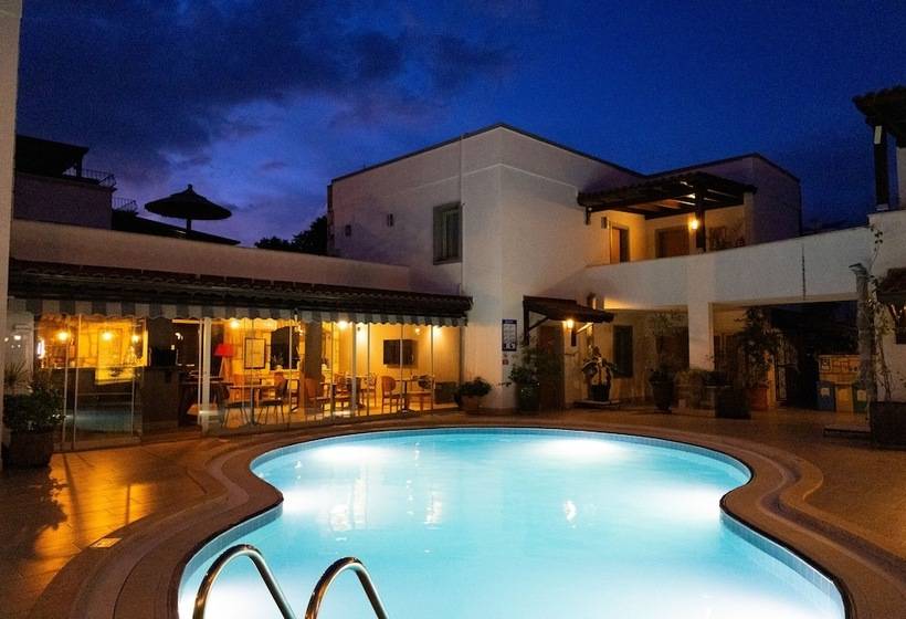 בית מלון כפרי Pier Marina Bodrum