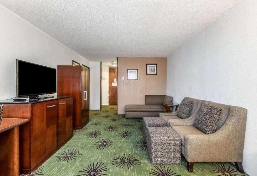 فندق Quality Inn & Suites