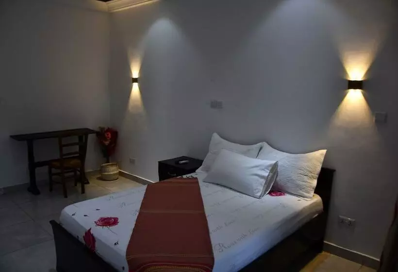 ホテル Raffin Royal Lodge