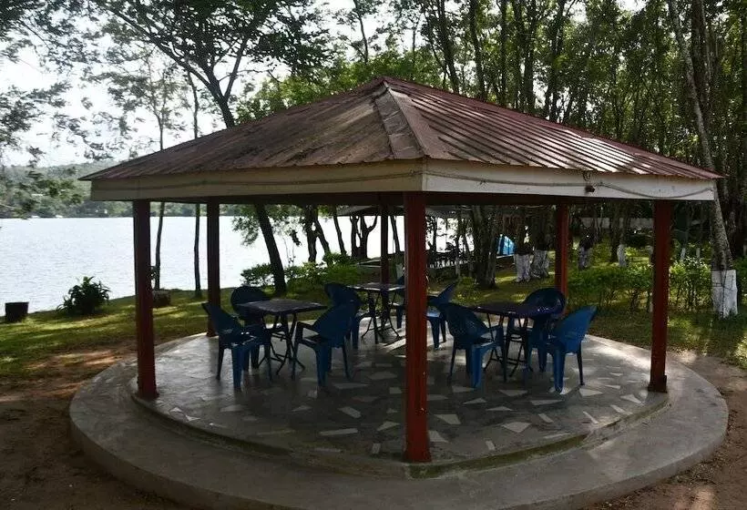 ホテル Raffin Royal Lodge