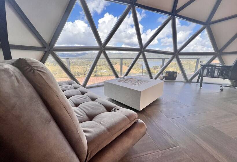 Hotel White Domes Glamping