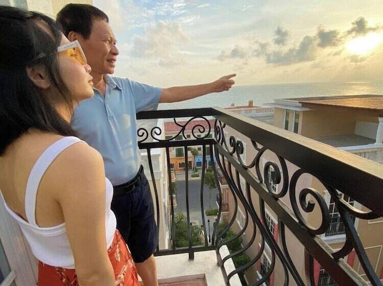 La Palma Hotel & Spa Sunset Town Phu Quoc