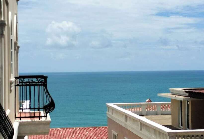 La Palma Hotel & Spa Sunset Town Phu Quoc