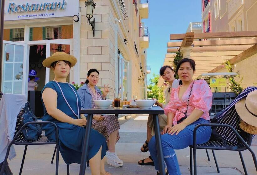 La Palma Hotel & Spa Sunset Town Phu Quoc