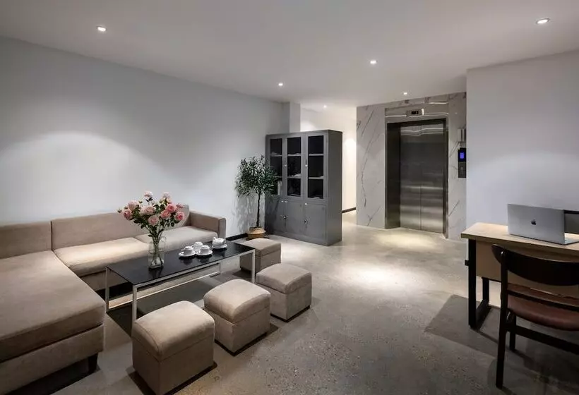 Pegasy Premium Suites & Residence Westlake