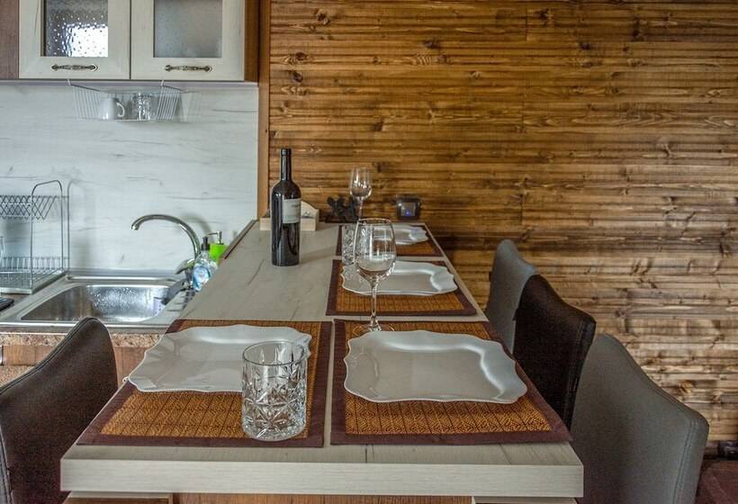 ペンション Guest House Viki