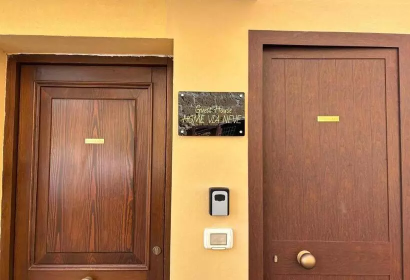 پانسیون Home Via Neve