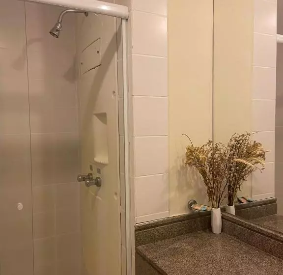 Quarto Em Hotel Pertinho Do Aeroporto De Congonhas   H2208