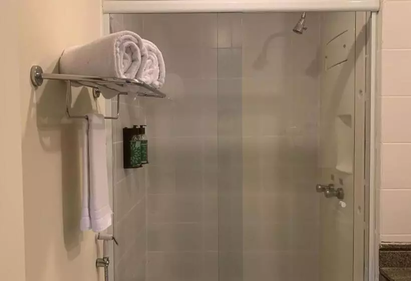 Quarto Em Hotel Pertinho Do Aeroporto De Congonhas   H2208