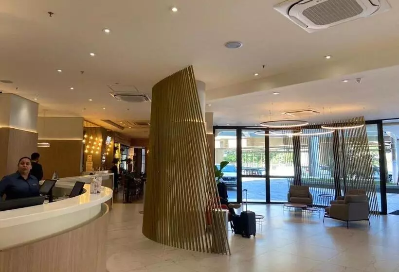 Quarto Em Hotel Pertinho Do Aeroporto De Congonhas   H2208