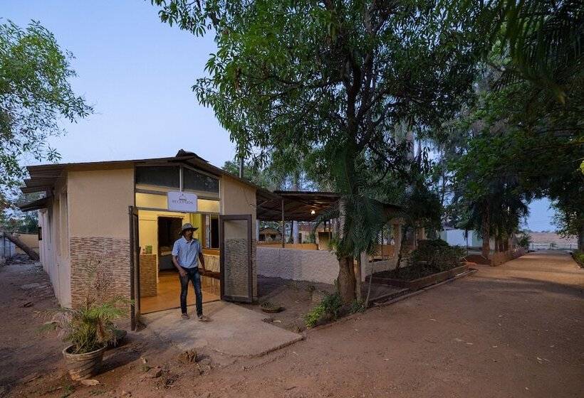 리조트 Avadale Tadoba   Stag Groups Not Allowed