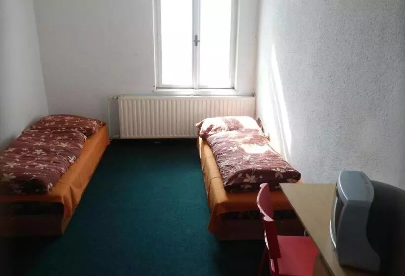 ユースホステル Ubytovna U Hospůdky