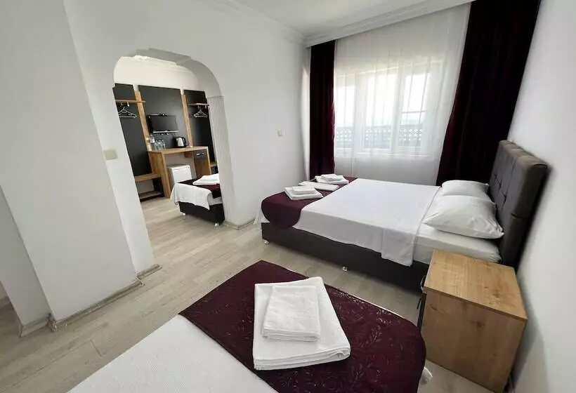 Aamiaismajoitus (B&B) Akçay Pier Hotel & Beach