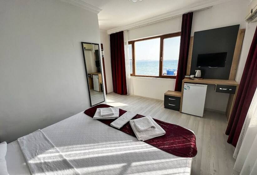 تختخواب و صبحانه Akçay Pier Hotel & Beach