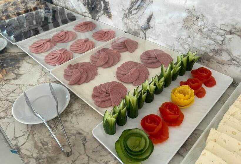 تختخواب و صبحانه Akçay Pier Hotel & Beach